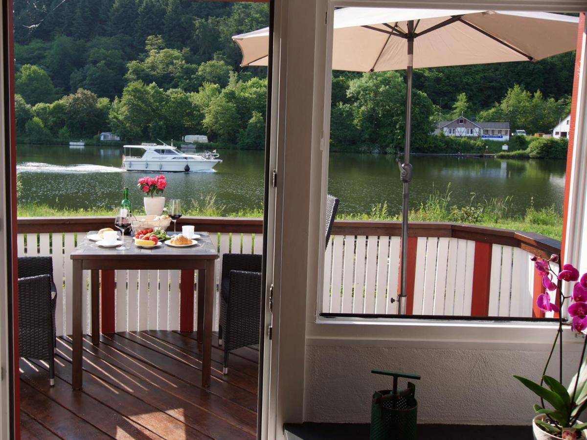 Altes Faehrhaus An Der Mosel Anno1633 Apartman Traben-Trarbach Kültér fotó