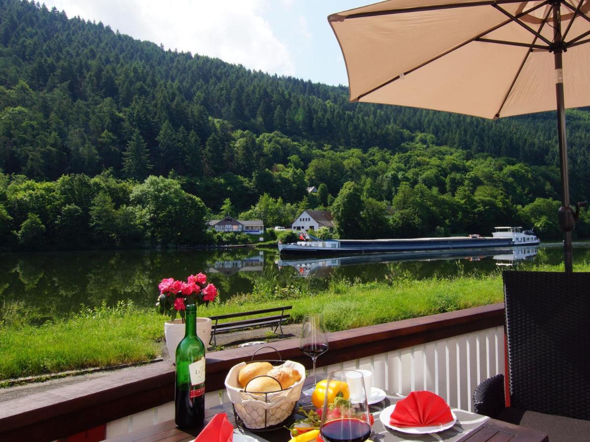 Altes Faehrhaus An Der Mosel Anno1633 Apartman Traben-Trarbach Kültér fotó