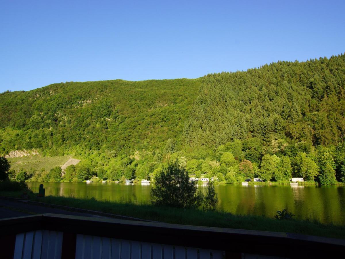 Altes Faehrhaus An Der Mosel Anno1633 Apartman Traben-Trarbach Kültér fotó
