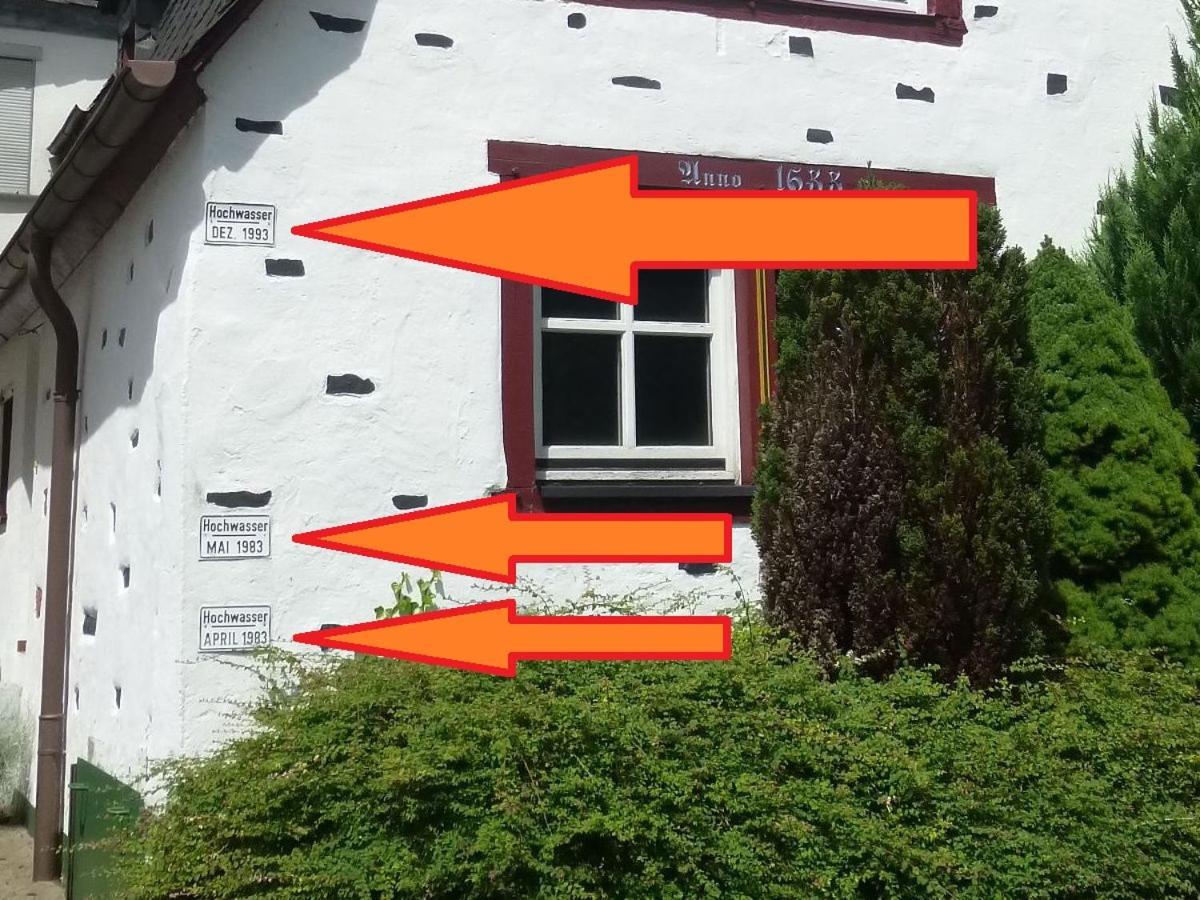 Altes Faehrhaus An Der Mosel Anno1633 Apartman Traben-Trarbach Kültér fotó