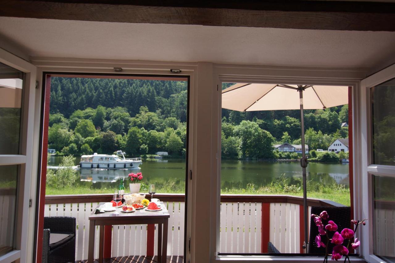 Altes Faehrhaus An Der Mosel Anno1633 Apartman Traben-Trarbach Kültér fotó