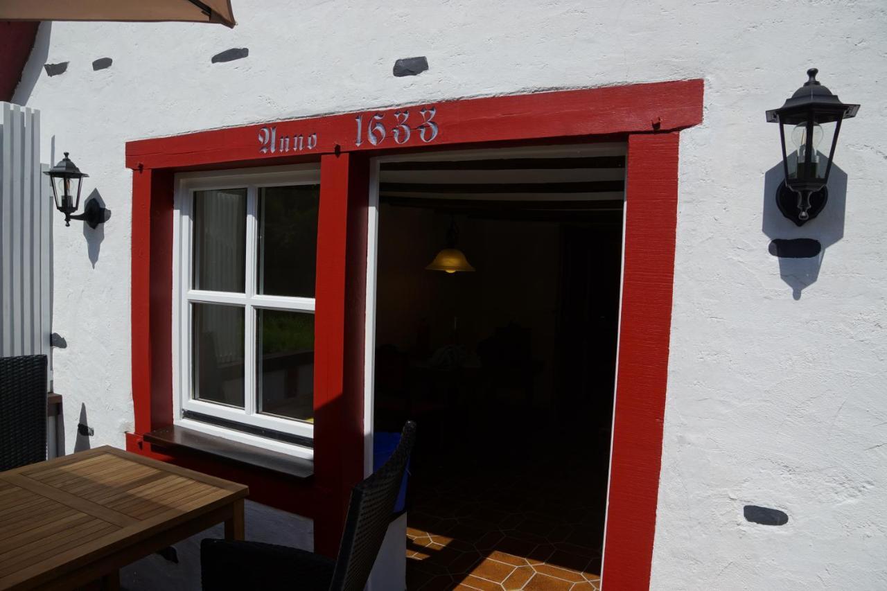 Altes Faehrhaus An Der Mosel Anno1633 Apartman Traben-Trarbach Kültér fotó